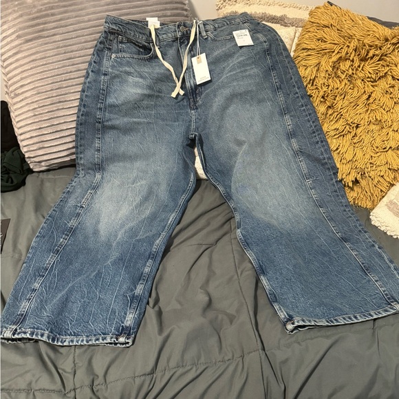 Extreme Barrel Jeans NWT SIZE 14 Good American - Picture 4 of 8